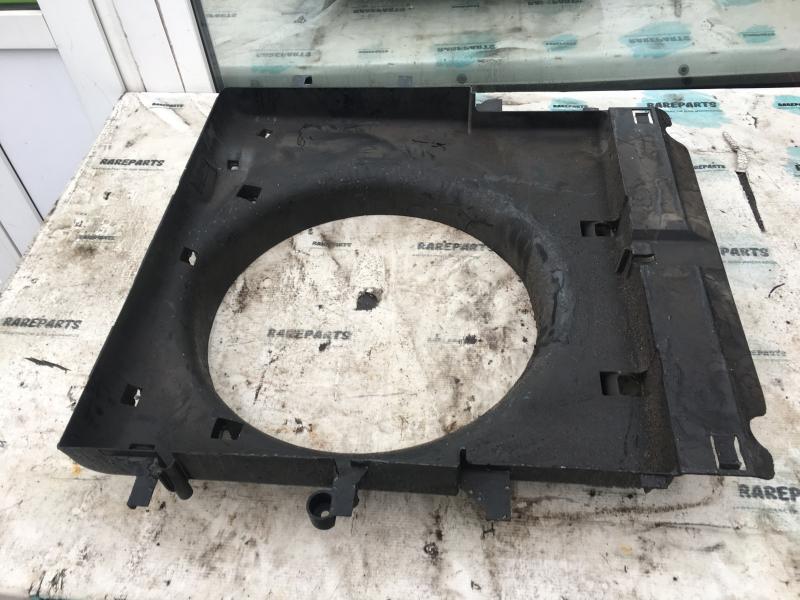 Диффузор вентилятора системы охлаждения Volkswagen