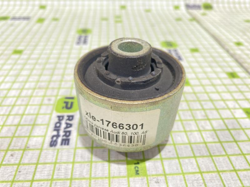 Сайлентблок заднего рычага задний Audi A6 C4