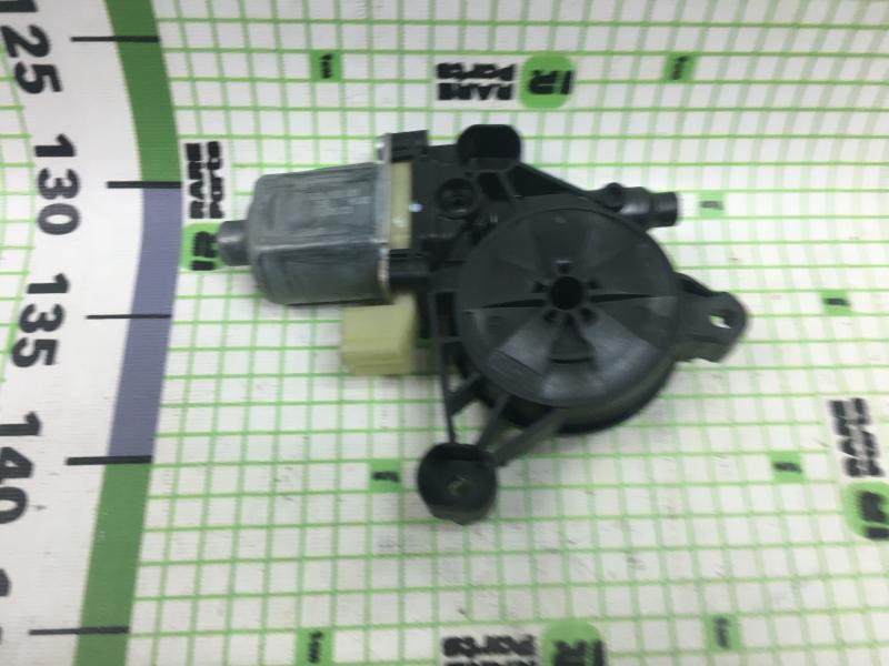 Моторчик стеклоподьёмника задний левый Audi S-3