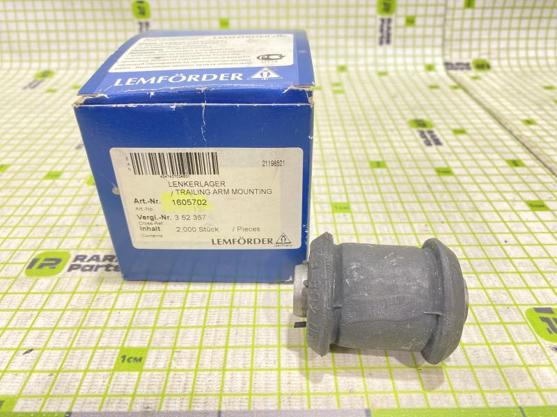 Сайлентблок переднего рычага передний Opel Astra H