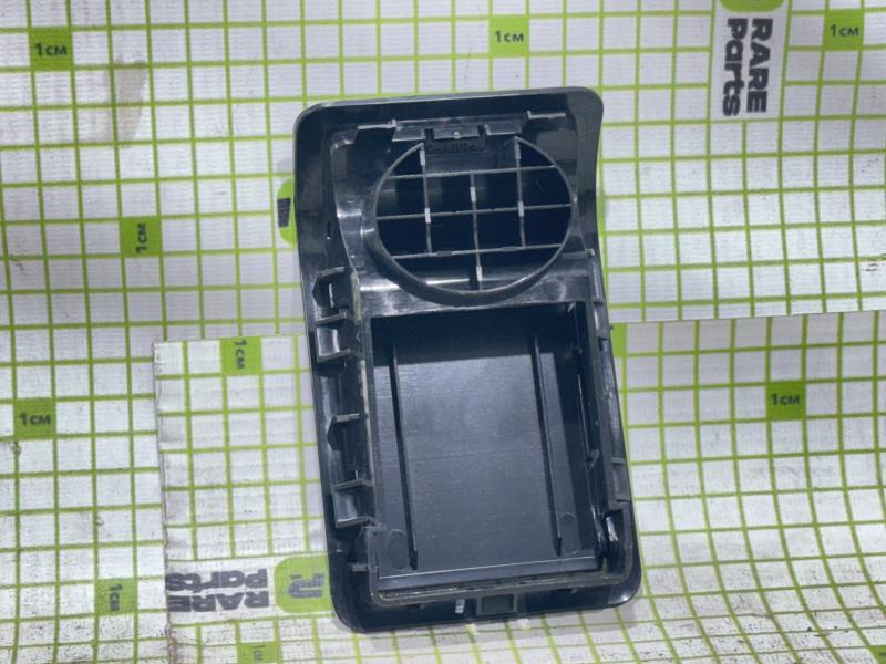 Заглушка крепления детского кресла для Ford Focus