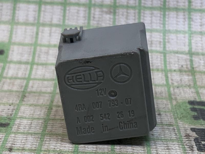Реле для Mercedes Benz W163