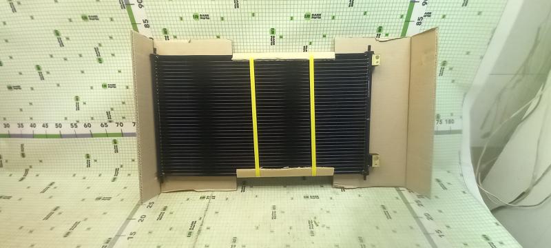 Радиатор охлаждения двигателя Honda Accord Coupe