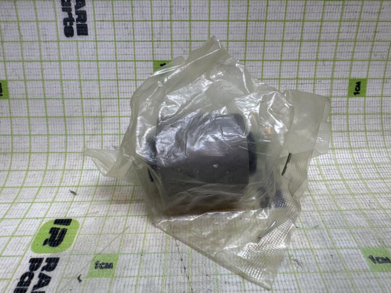 Сайлентблок заднего рычага Mitsubishi Lancer