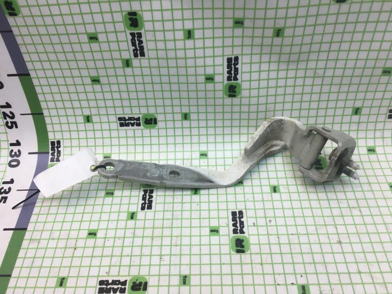 Петля двери багажника правая Audi A-1