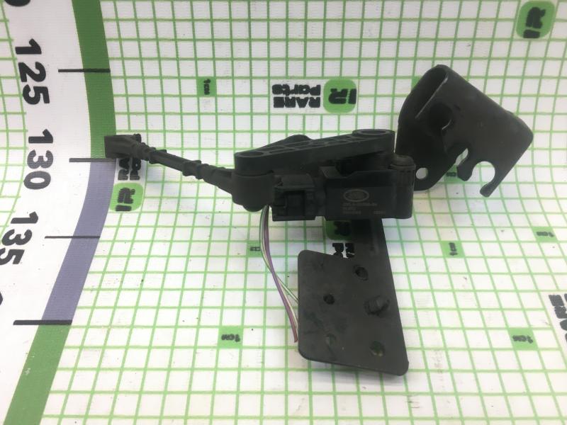 Датчик положения кузова Land Rover RangeRover