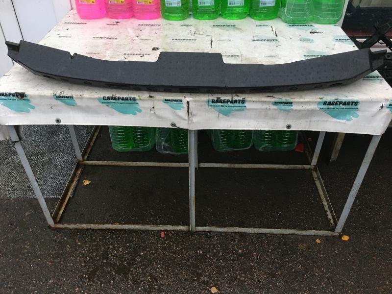 Наполнитель переднего бампера Toyota Land Cruiser