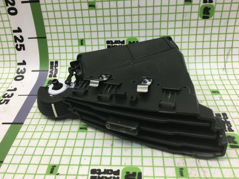 Дефлектор воздушный правый Ford Focus