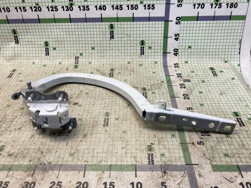 Петля крышки багажника правая Bmw 5