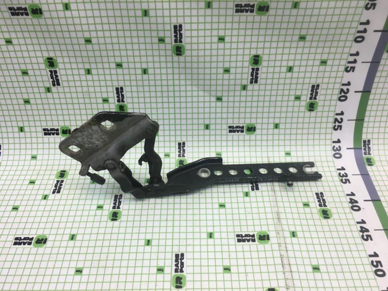 Петля капота левая Audi A-8