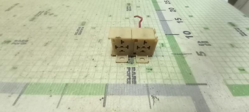 Колодка главных реле Заз 966-968М Запорожец