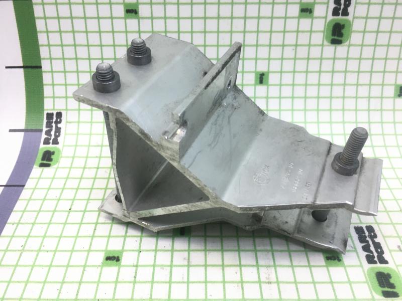 Кронштейн усилителя переднего бампера правый Bmw