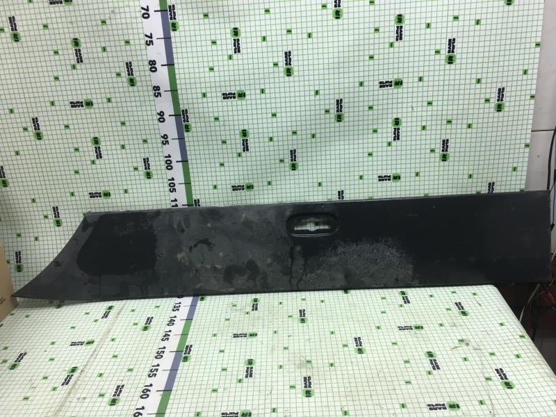 Накладка заднего крыла левого Mercedes-Benz, Vw