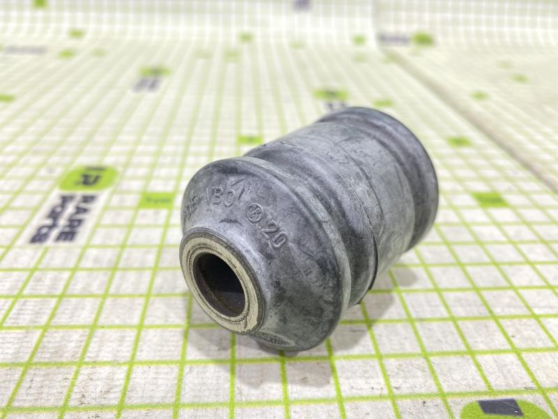 Сайлентблок верхнего рычага передний Transporte T4