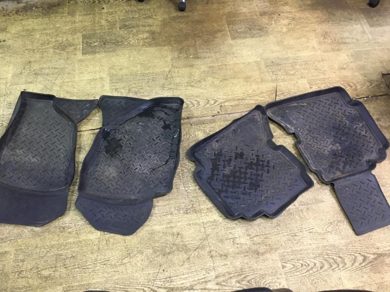 Комплект ковриков в салон резиновых Great Wall