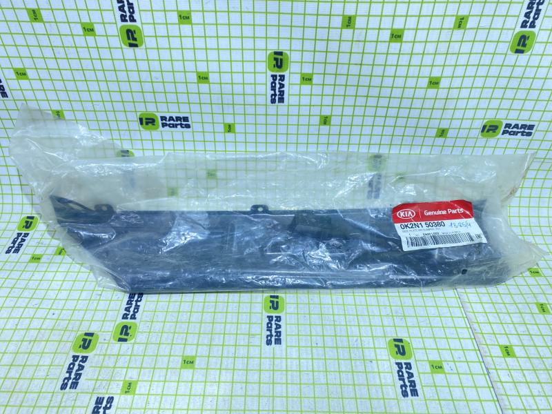 Кронштейн заднего бампера правый Kia Spectra