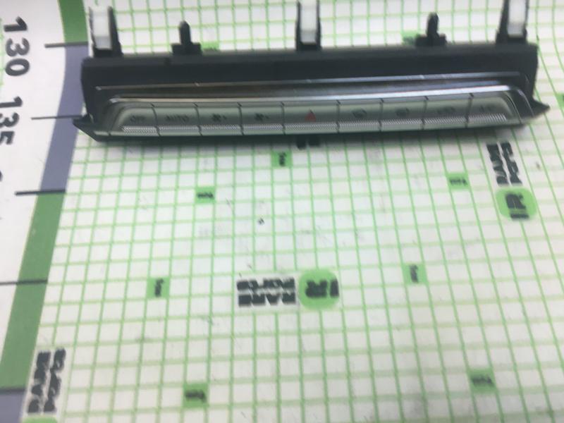 Блок управления климатической установкой Hongqi H9