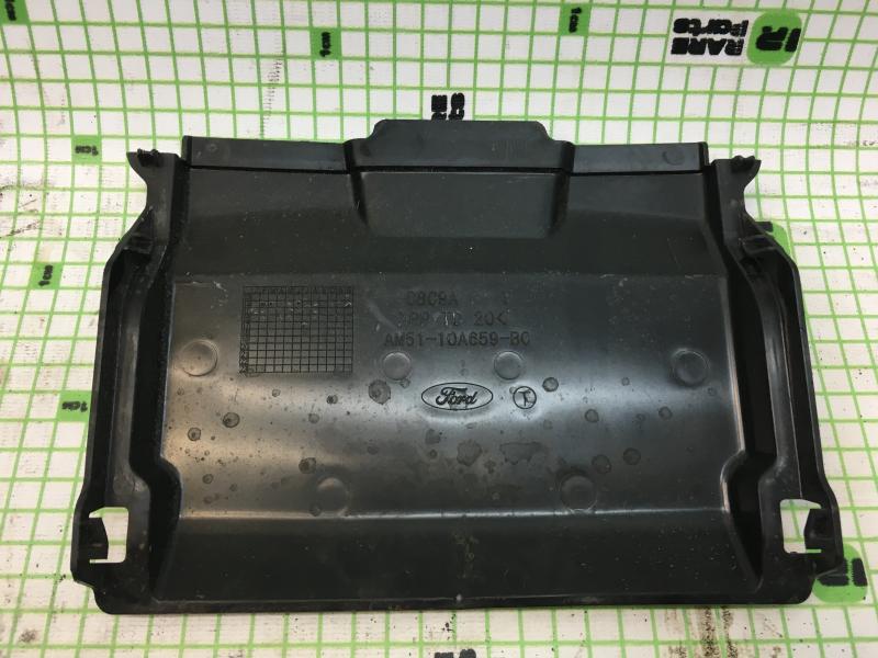 Крышка аккумулятора Ford Focus Kuga