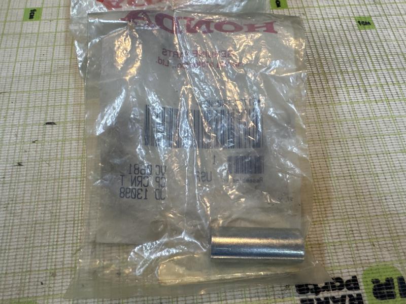 Втулка переднего амортизатора для Honda Accord