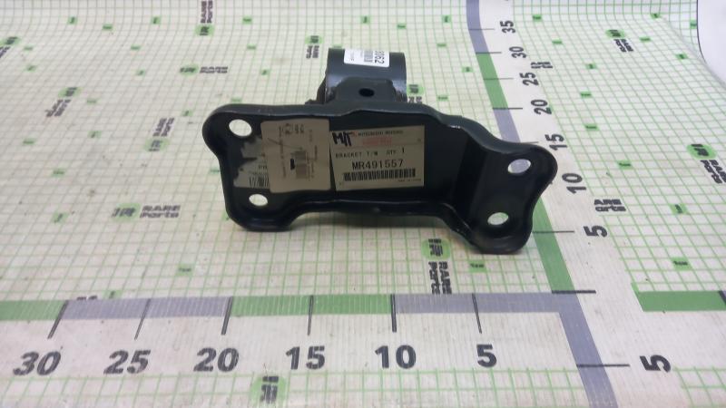 Опора КПП левая Mitsubishi Lancer Classic