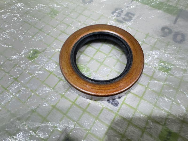 Сальник редуктора для Mitsubishi L300