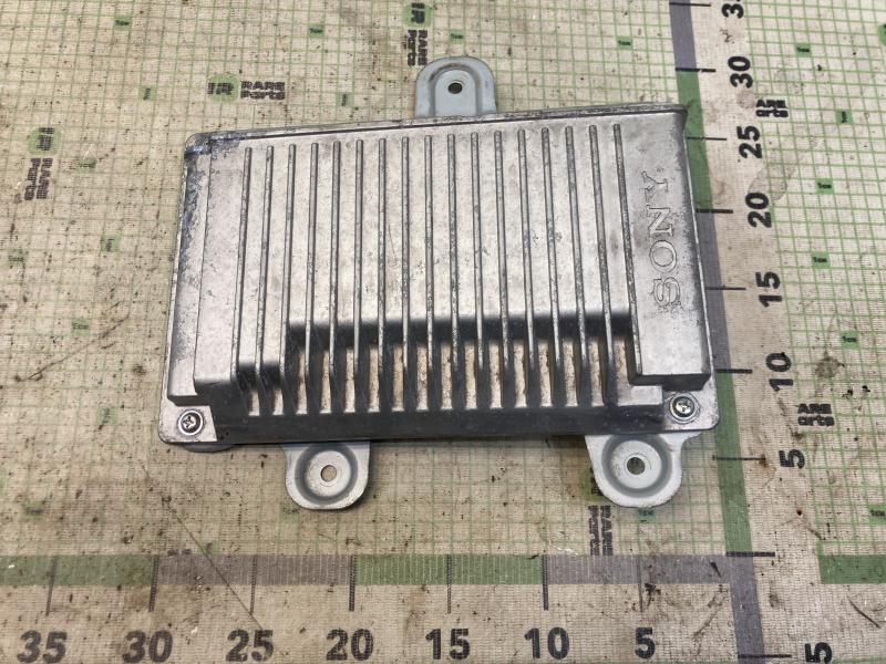 Усилитель акустической системы Ford Explorer