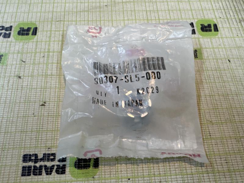 Гайка 14 мм. шаровой опоры для Honda Accord