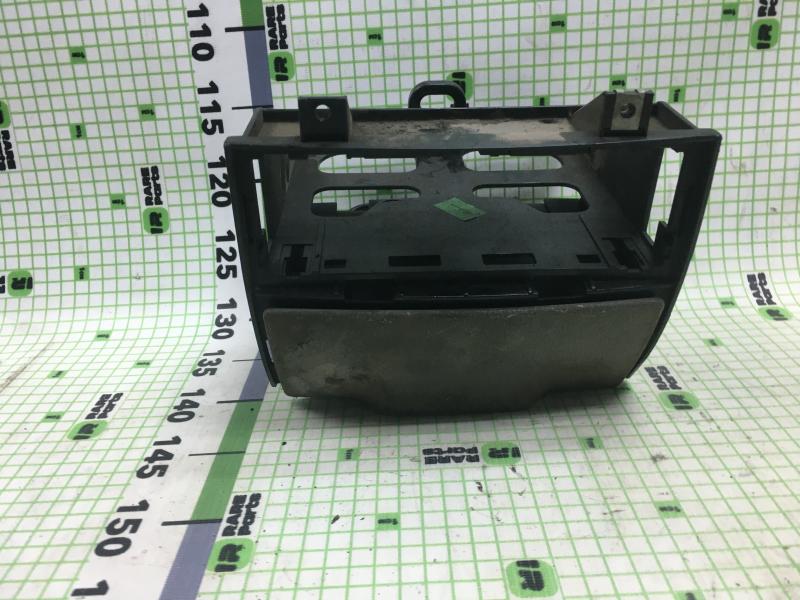 Пепельница передняя Mercedes-Benz Sprinter