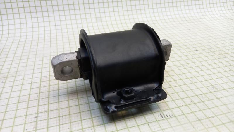 Опора КПП Mercedes Benz W202