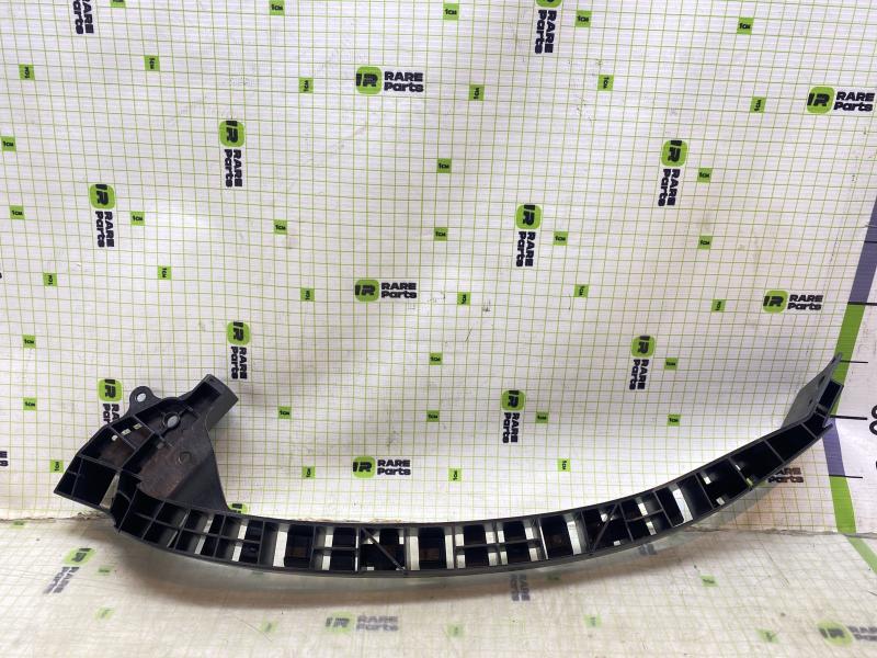 Направляющая переднего бампера правая для Honda