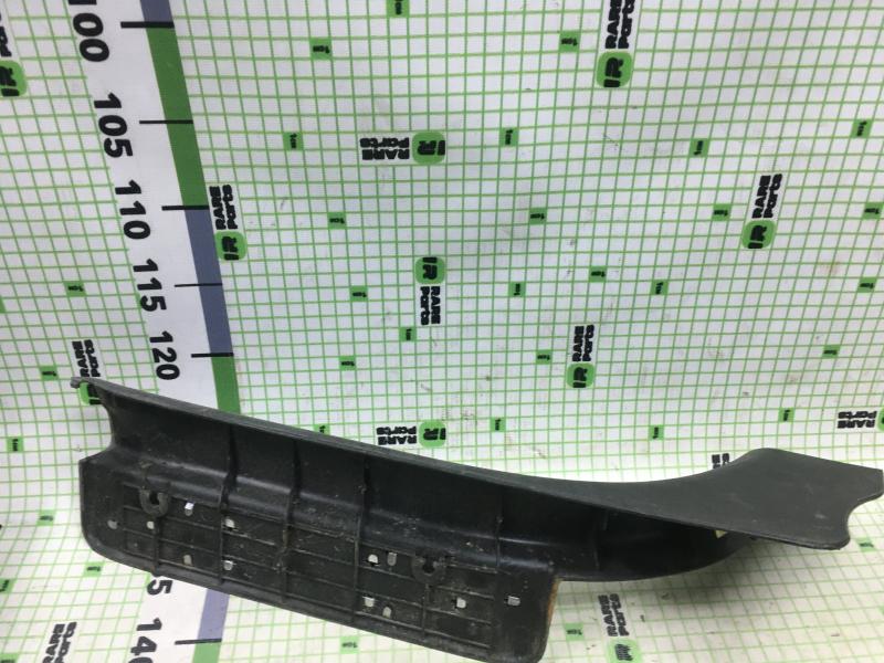 Накладка порога (внутренняя) задняя правая