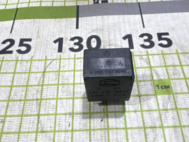 Реле для Mercedes Benz W204