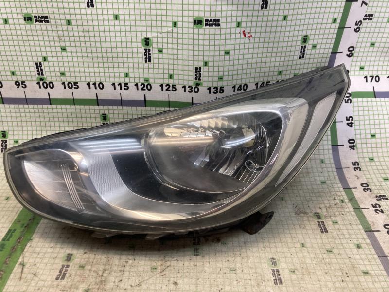 Фара левая Hyundai Solaris