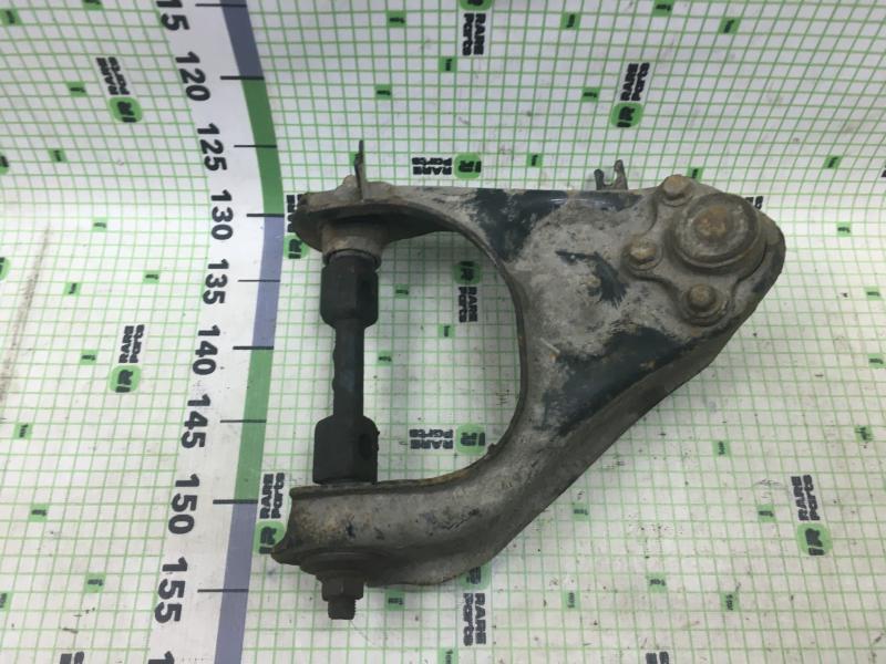 Рычаг передний верхний левый для Great Wall Hover