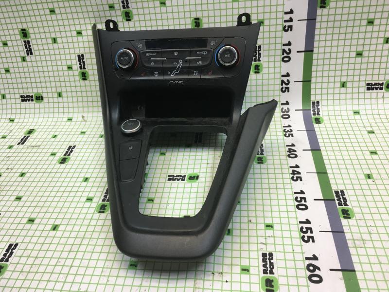 Панель управления климатической установкой Ford