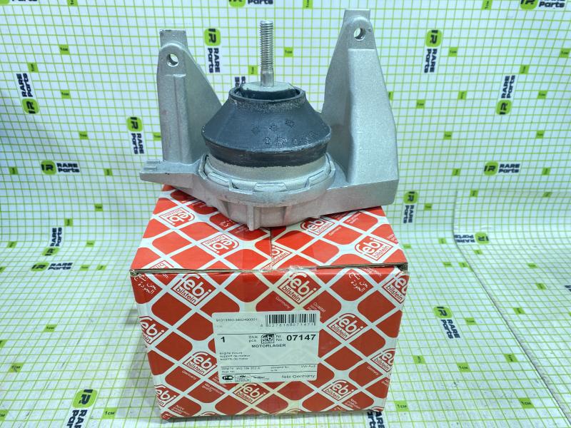 Опора двигателя правая Audi A6 C4