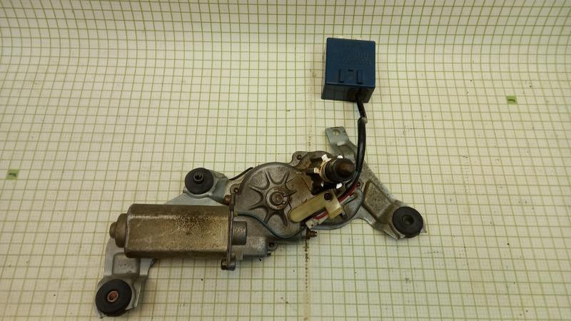 Моторчик стеклоочистителя задний для Toyota Chaser