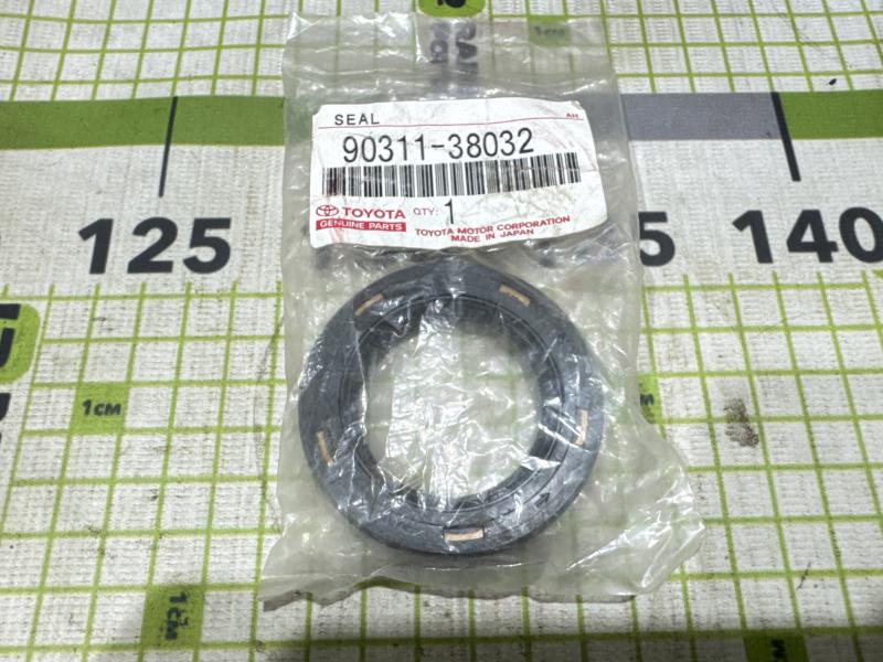 Сальник хвостовика КПП для Toyota