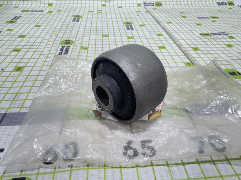 Сайлентблок переднего рычага внутренний Audi 100