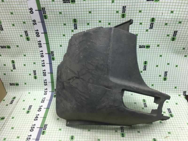 Накладка заднего бампера левая Mercedes-Benz, Vw