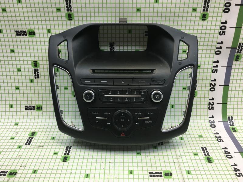 Штатное головное устройство (магнитола) Ford Focus