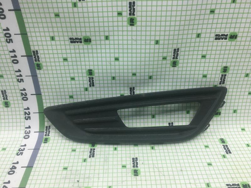 Рамка противотуманной фары левой Ford Focus