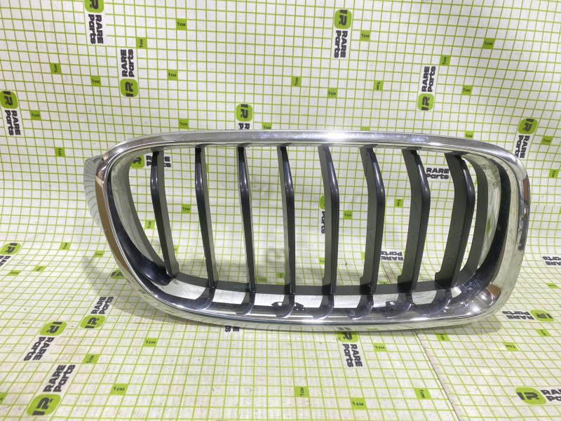Решетка радиатора правая BMW 3 F30/F31/F80