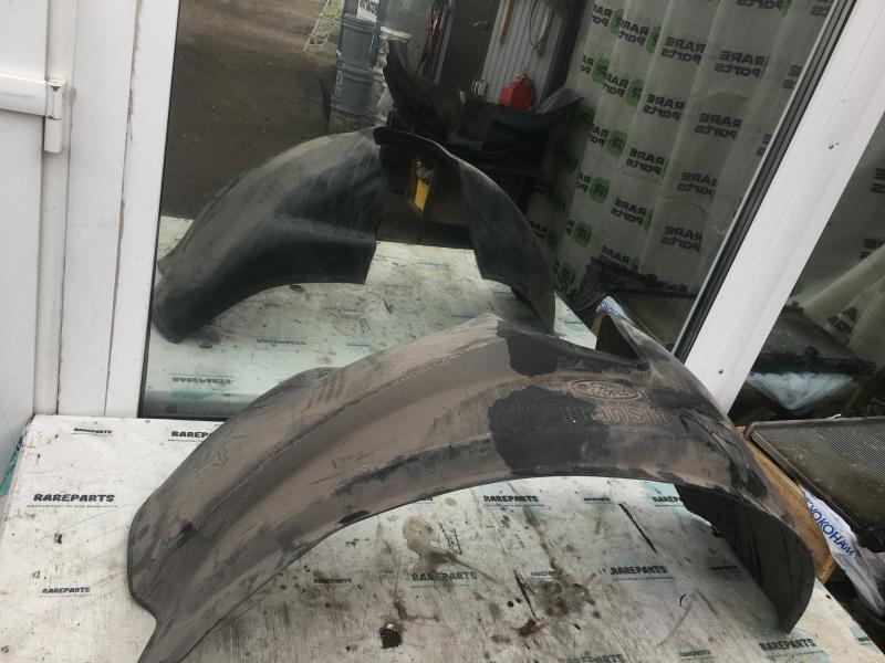 Локер (подкрылок) передний правый Ford Transit