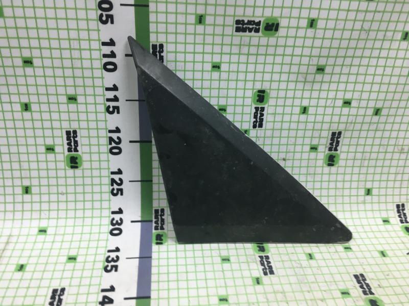 Накладка декоративная (молдинг) переднего правого