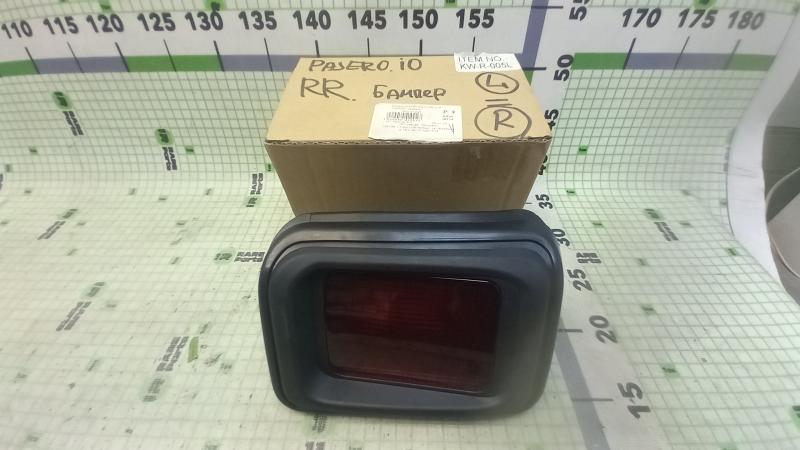 Фонарь в задний бампер левый Mitsubishi Pajero Io