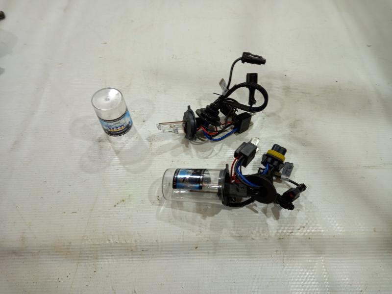 Лампы ксеноновые универсальные H4-2 5000k