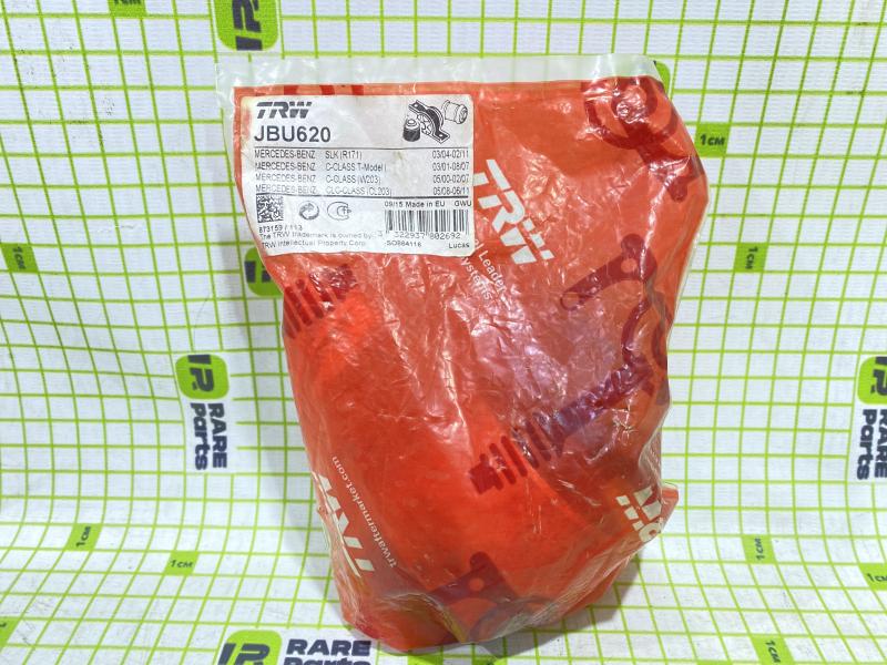 Сайлентблок переднего рычага Mercedes Benz W203