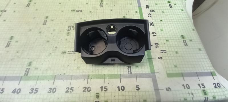 Подстаканники передние Bmw 5