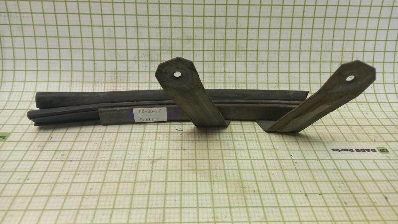 Направляющая стекла заднего правая Chrysler LHS